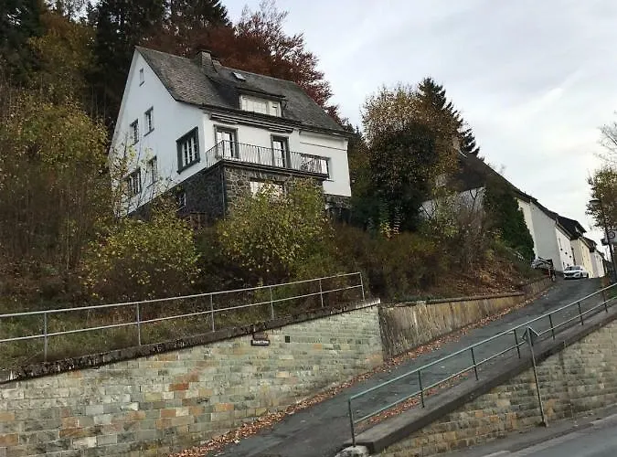 Holiday home Schneeweiss